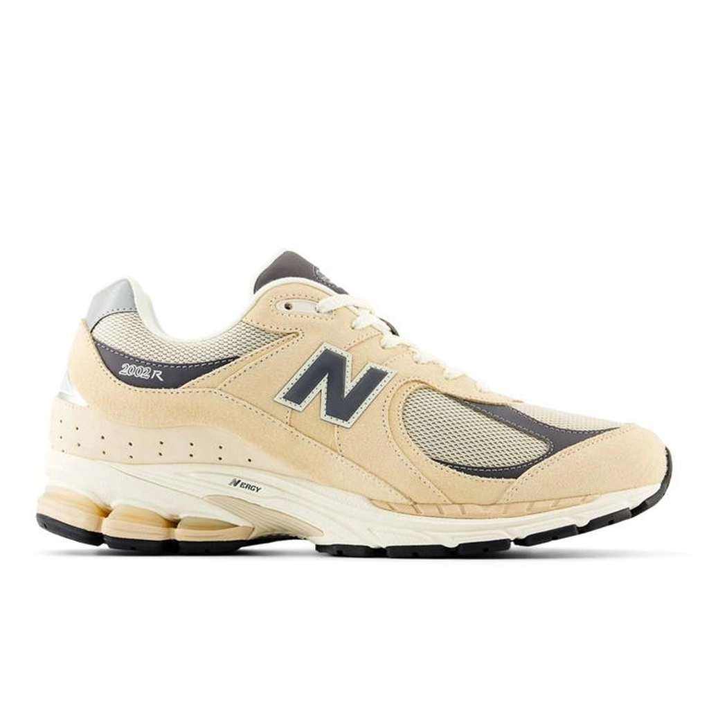 New Balance 2002r Trainers - Cream